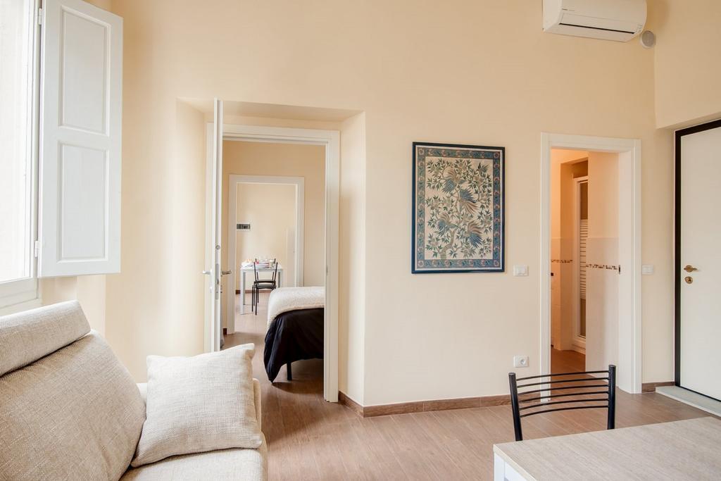 - Ginevra Firenze